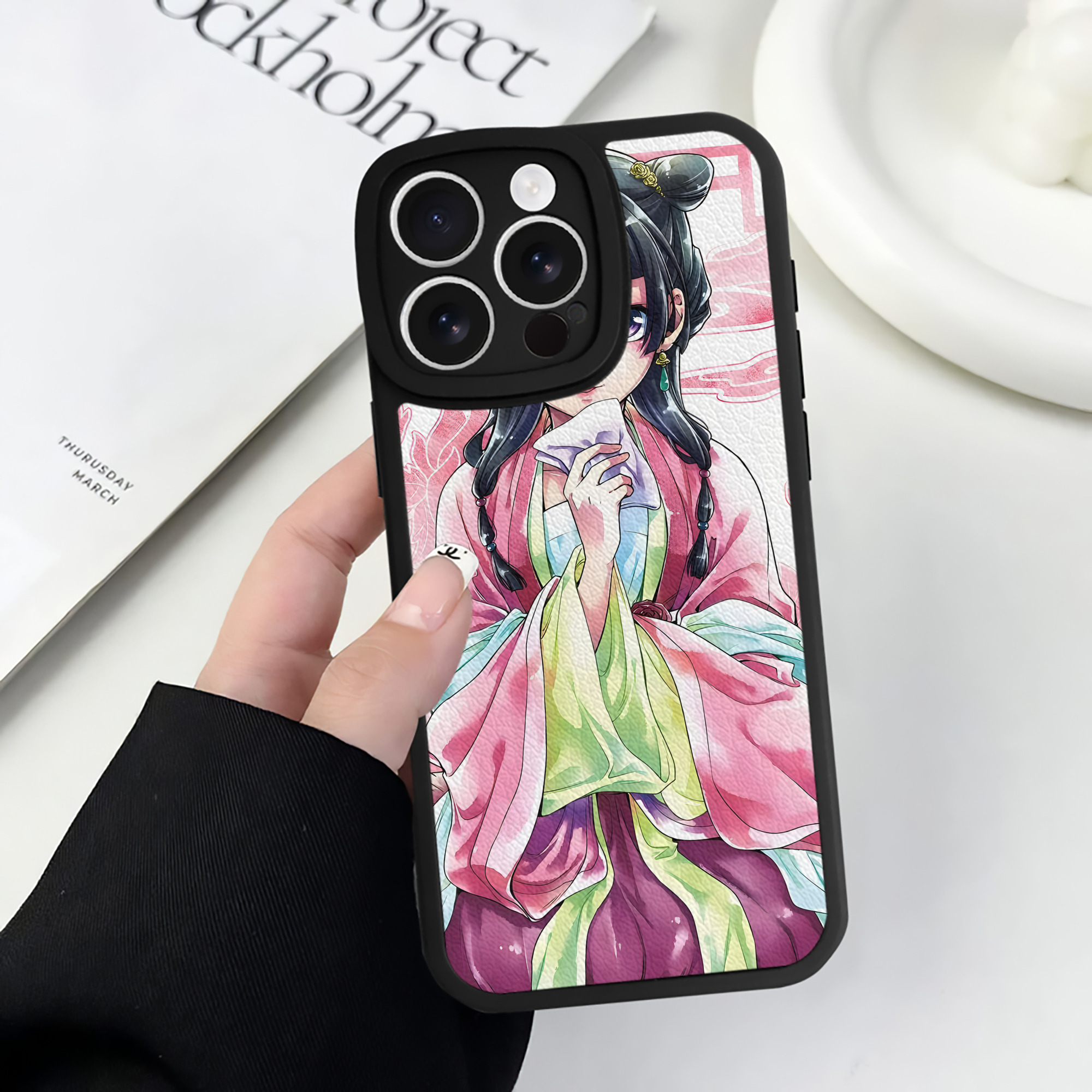 （画像用） 薬屋のひとりごと The Apothecary Diaries 【iPhone 16シリーズ対応】シリコンスマホケース（レザー調） 材質：シリコン